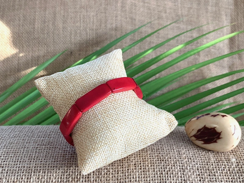 bracelet-palitos-ivoire-vegetal-rouge-tawabart.